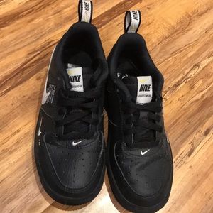 Boys air forces black and white